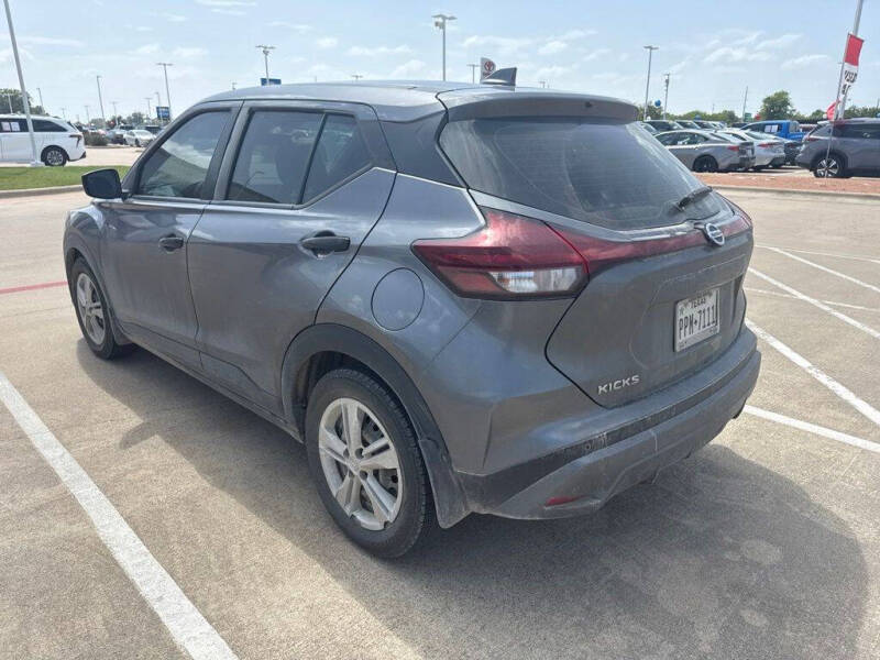 2021 Nissan Kicks S