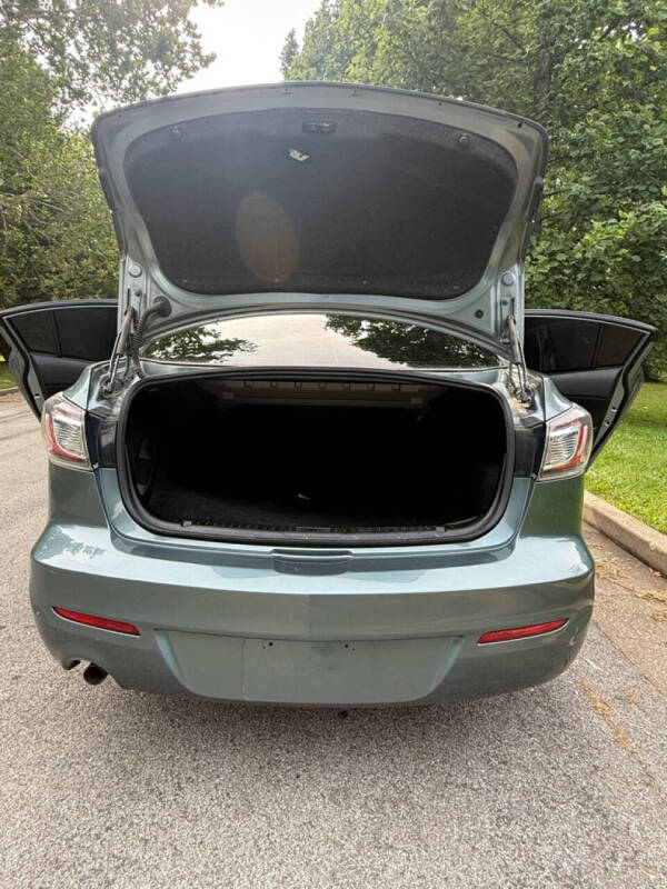 2013 Mazda MAZDA3 i SV