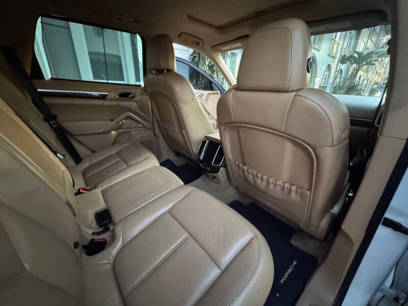 2013 Porsche Cayenne Tiptronic