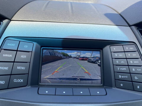 2016 Ford Taurus SE