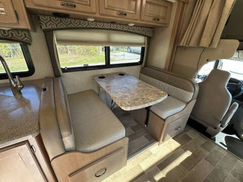 2020 Thor Motor Coach Chateau