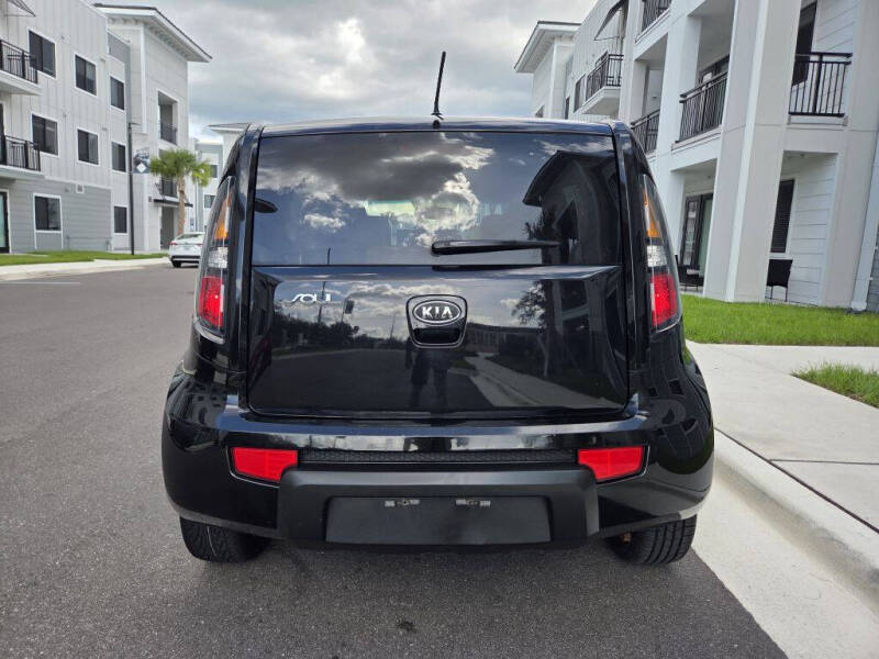 2011 Kia Soul +