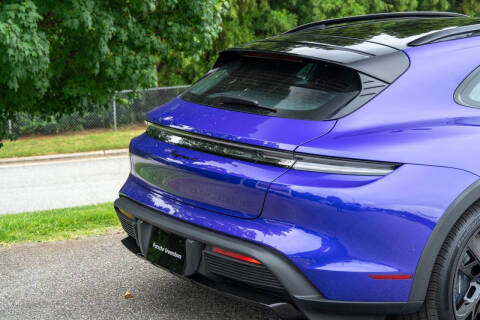 2025 Porsche Taycan 4 Cross Turismo