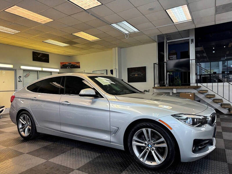 2017 BMW 3 Series 330i xDrive Gran Turismo