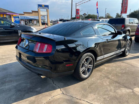 2012 Ford Mustang V6