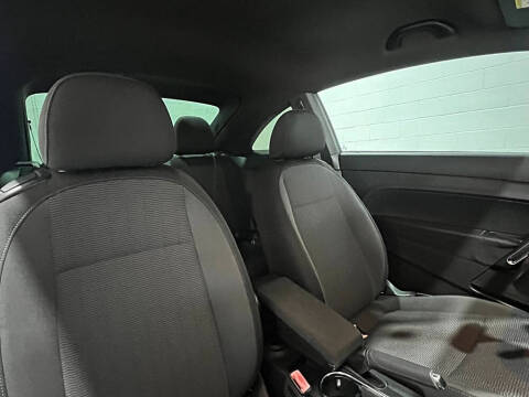 2014 Volkswagen Beetle 2.5L Entry PZEV