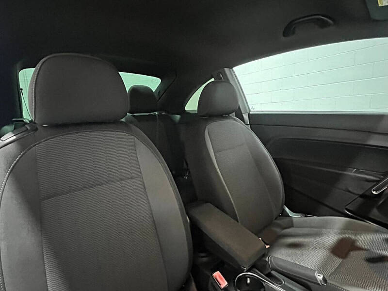 2014 Volkswagen Beetle 2.5L Entry PZEV