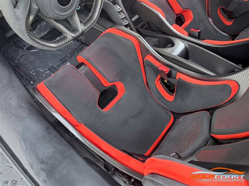 2021 McLaren 765LT