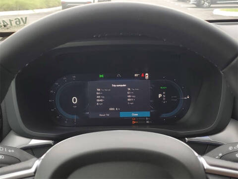 2025 Volvo XC60 T8 Core Dark Theme