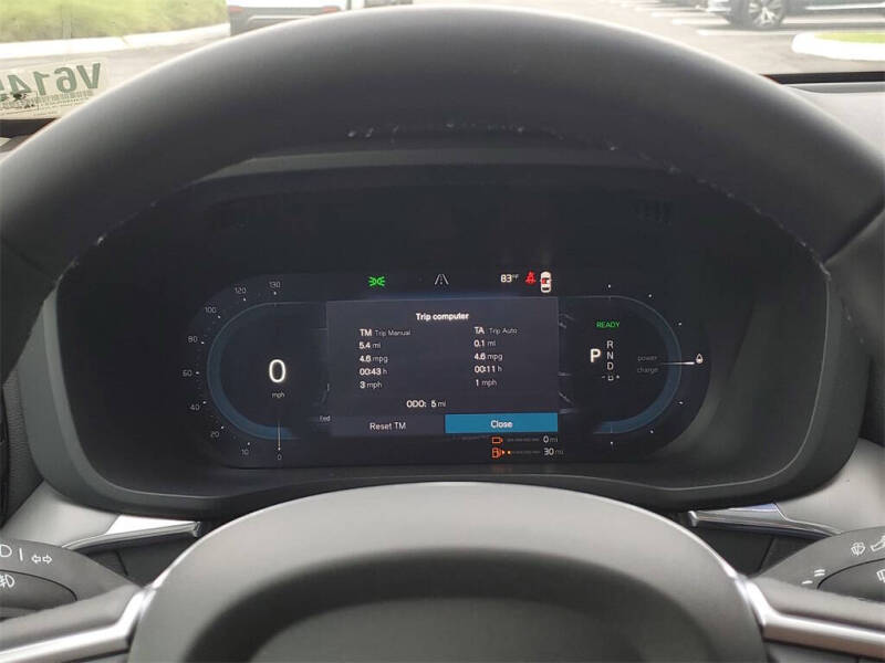 2025 Volvo XC60 T8 Core Dark Theme