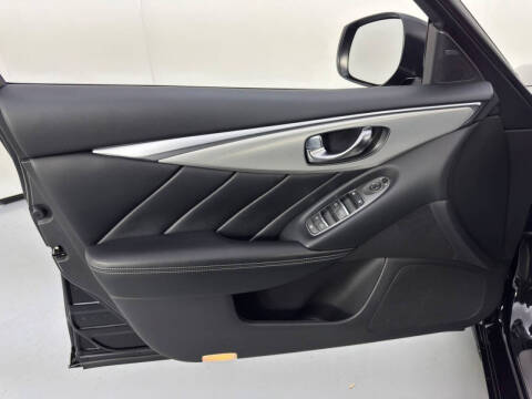 2021 Infiniti Q50 Luxe