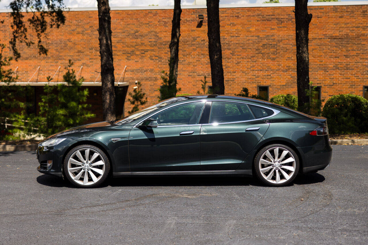 2014 Tesla Model S 7