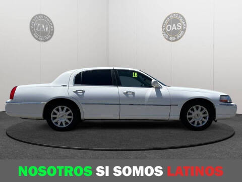 2011 Lincoln Town Car Signature Limited