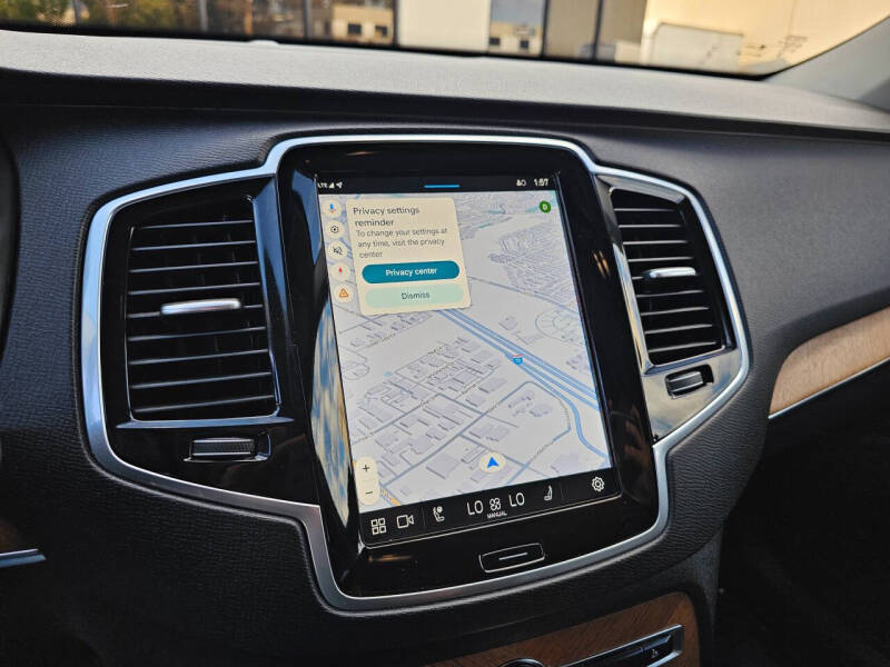 2025 Volvo XC90 B6 Plus Bright Theme 7P