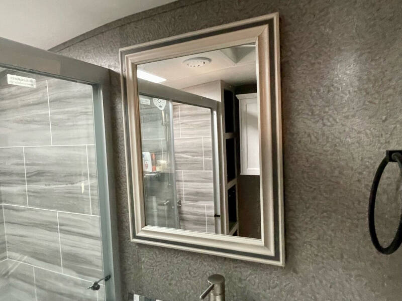 2022 Jayco North Point 377RLBH