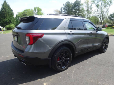 2022 Ford Explorer ST