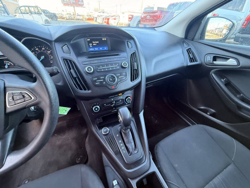 2017 Ford Focus SE