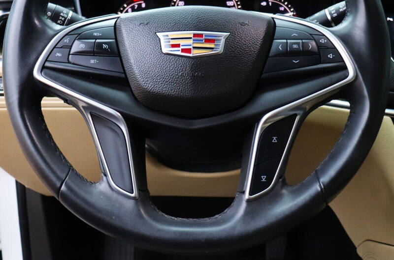2017 Cadillac XT5