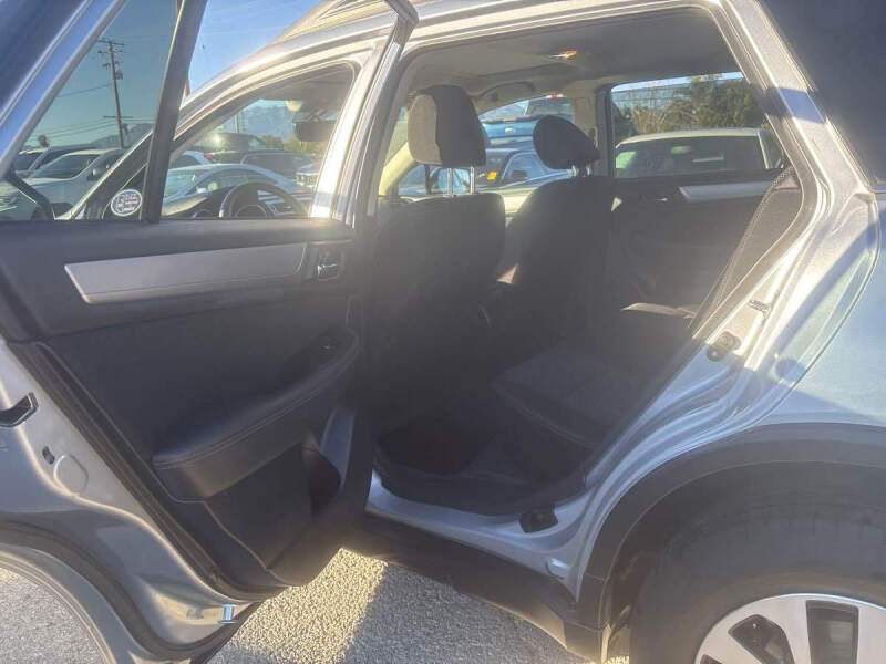 2017 Subaru Outback 2.5i Premium