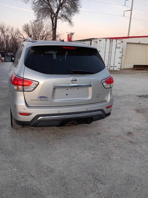 2013 Nissan Pathfinder SV