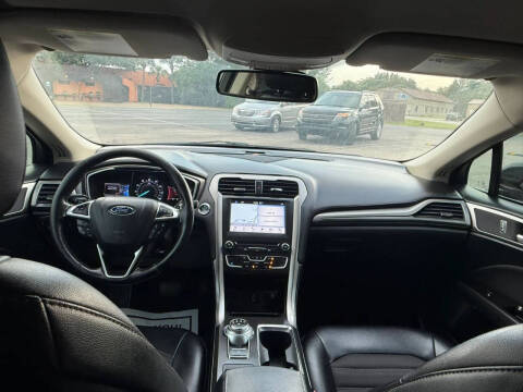 2017 Ford Fusion SE