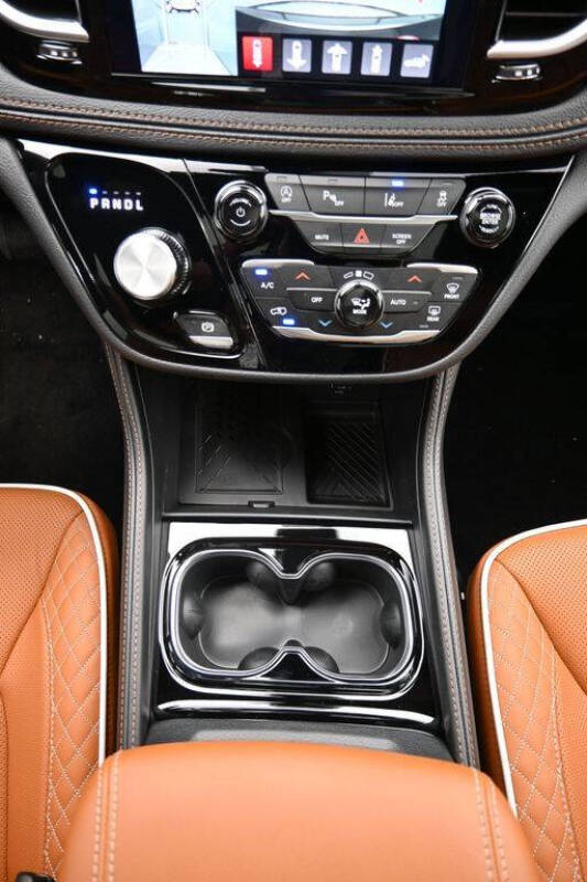 2026 Chrysler Pacifica Pinnacle