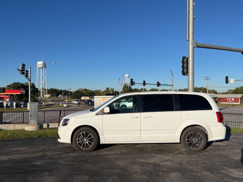 2017 Dodge Grand Caravan for sale at Village Motors in Sullivan MO