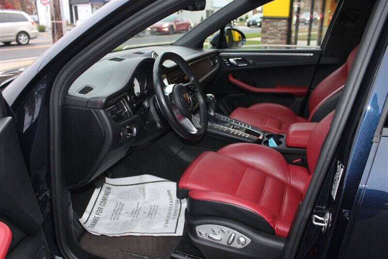 2021 Porsche Macan GTS