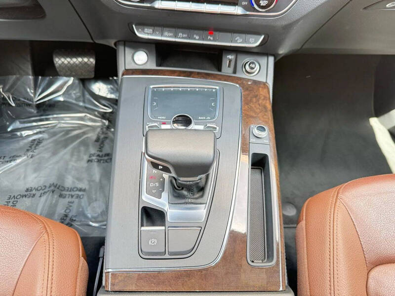 2019 Audi Q5 quattro Prestige 45 TFSI