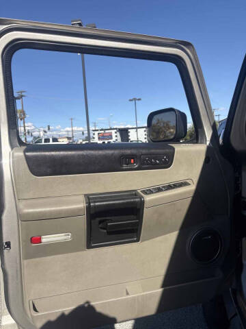 2005 HUMMER H2