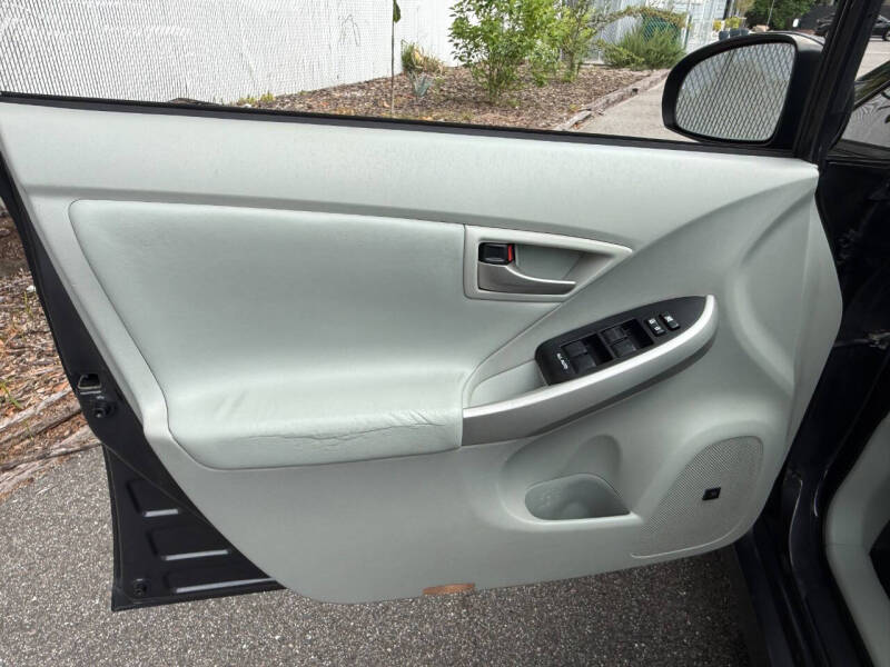 2013 Toyota Prius Four