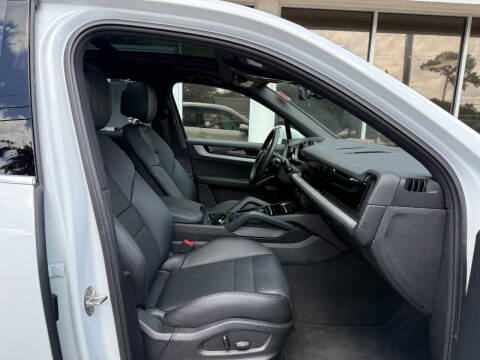 2024 Porsche Cayenne