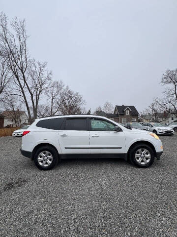 2010 Chevrolet Traverse LS