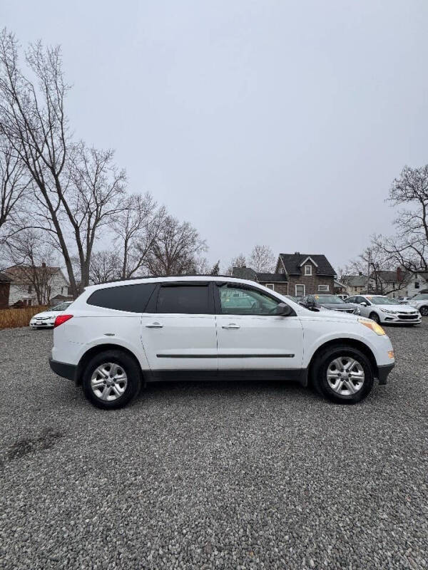 2010 Chevrolet Traverse LS