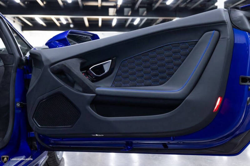 2023 Lamborghini Huracan Tecnica