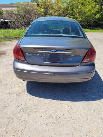 2002 Ford Taurus SEL Deluxe