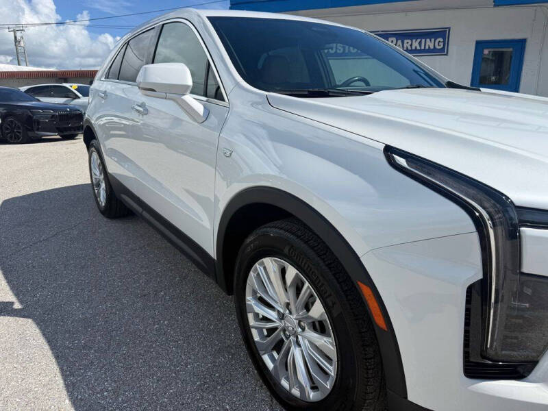 2024 Cadillac XT4 Luxury