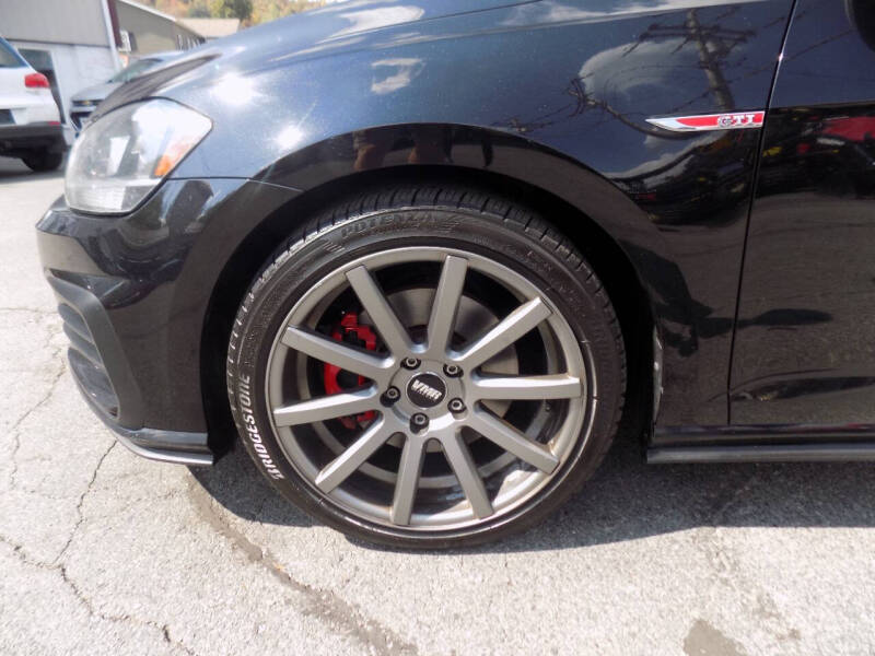 2018 Volkswagen Golf GTI S