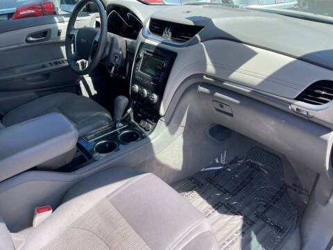 2017 Chevrolet Traverse LT