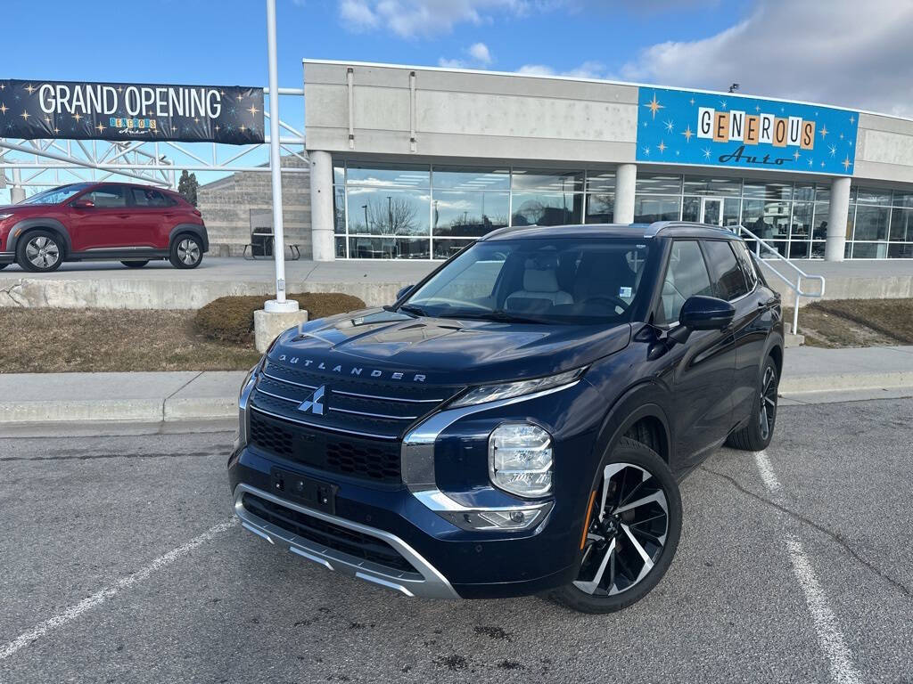 2024 Mitsubishi Outlander for sale at Axio Auto Boise in Boise, ID