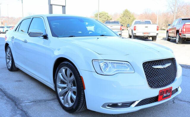 2017 Chrysler 300 C