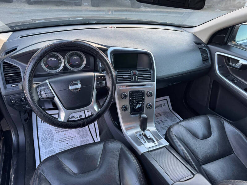 2011 Volvo XC60 T6 R-Design