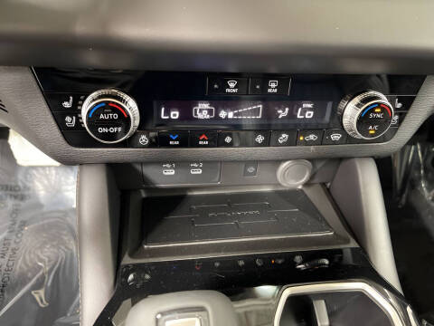 2026 Mitsubishi Outlander PHEV SEL