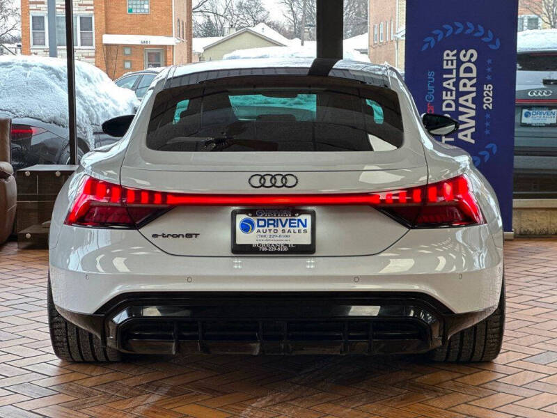 2022 Audi e-tron GT quattro Prestige