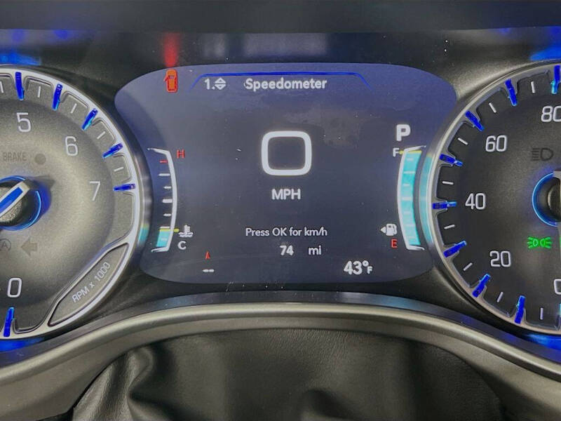 2025 Chrysler Pacifica Select