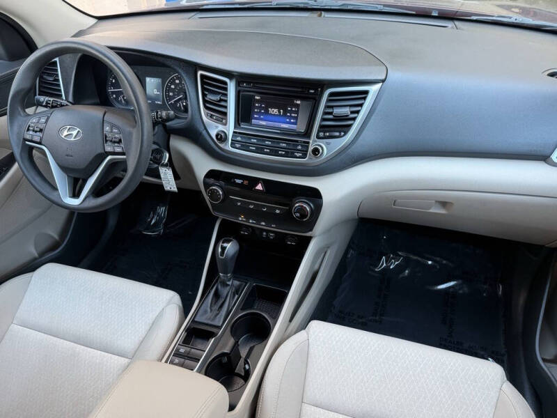 2017 Hyundai Tucson SE