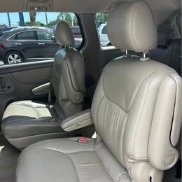 2004 Toyota Sienna XLE 7 Passenger