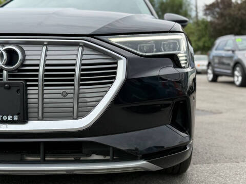 2019 Audi e-tron quattro Premium Plus