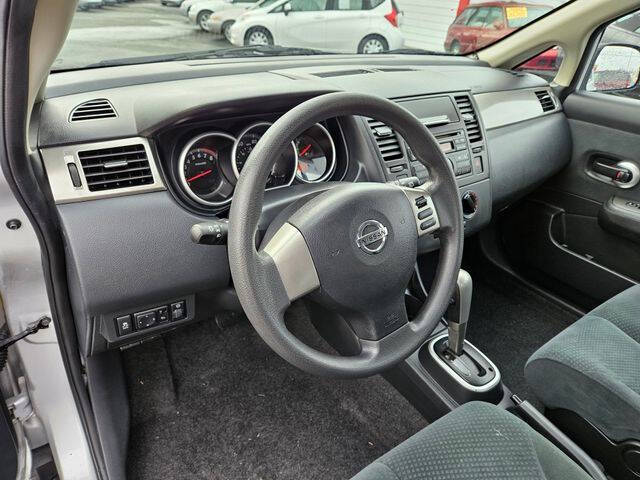 2012 Nissan Versa 1.8 S