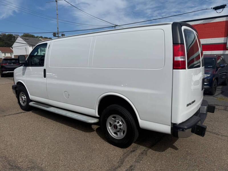 2023 GMC Savana 2500